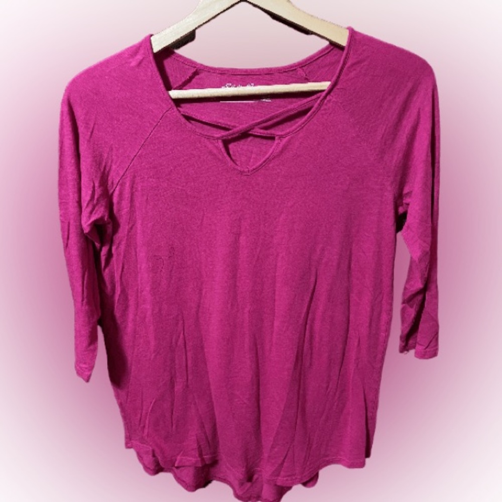 Eddie Bauer women's magenta shirt size medium